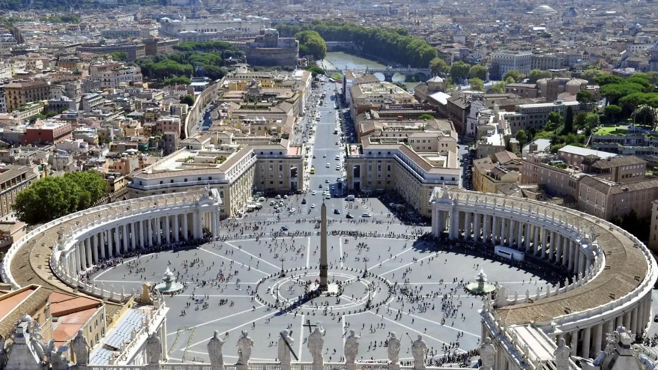Luxury Stars In Rome - Andromeda Apartment In Colosseum 0*,  Italy